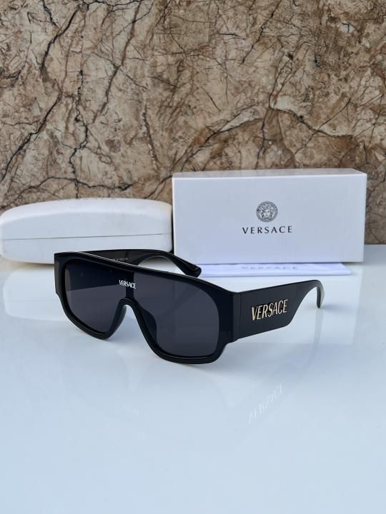 Versa_ce 03654