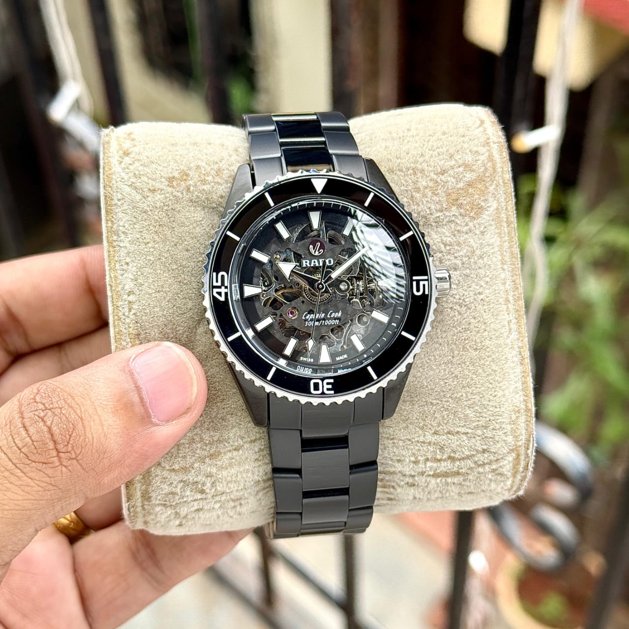 Rad_o Black Luxury Analog Watch