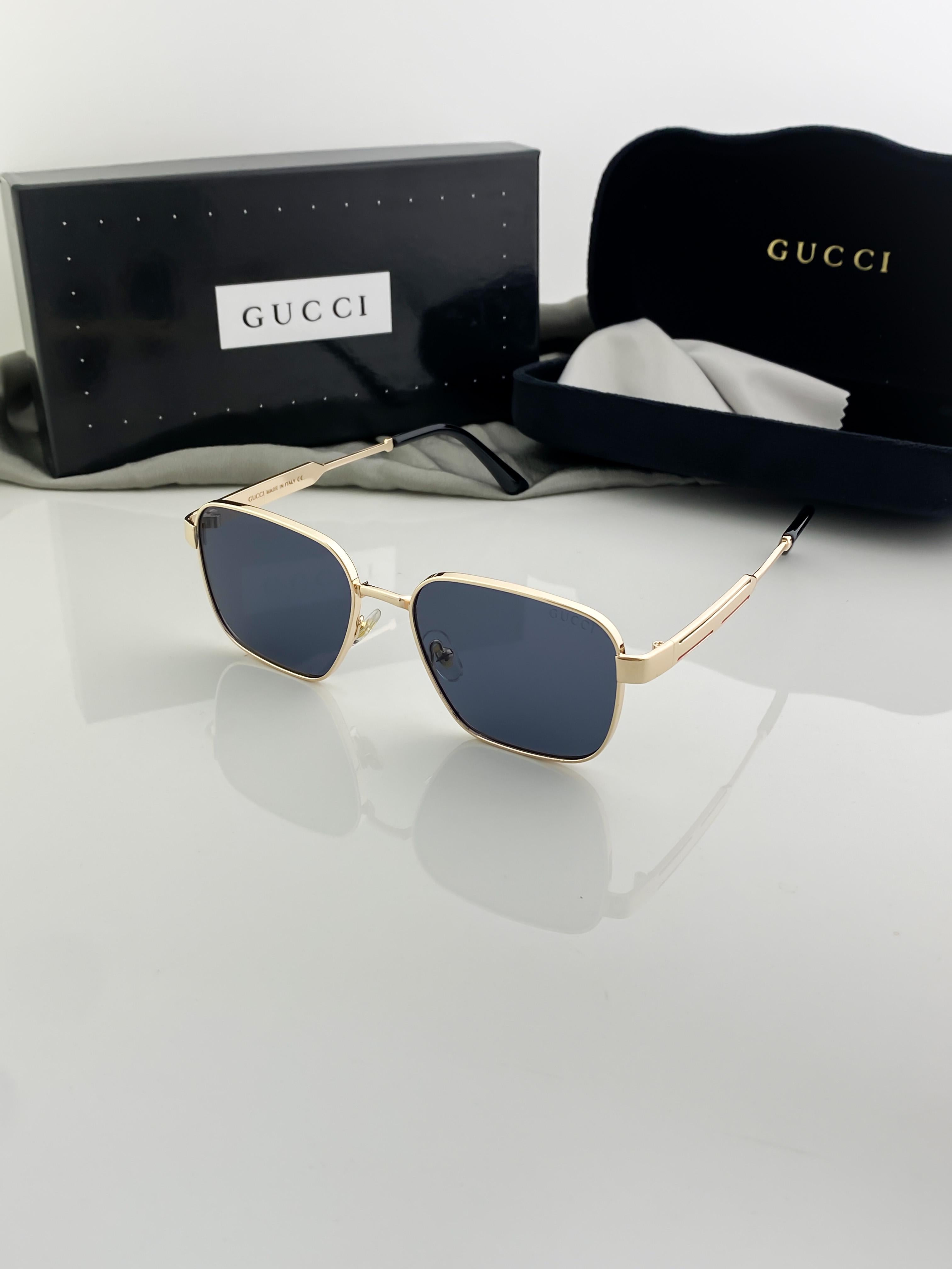 GU  GOLD BLACK 1526