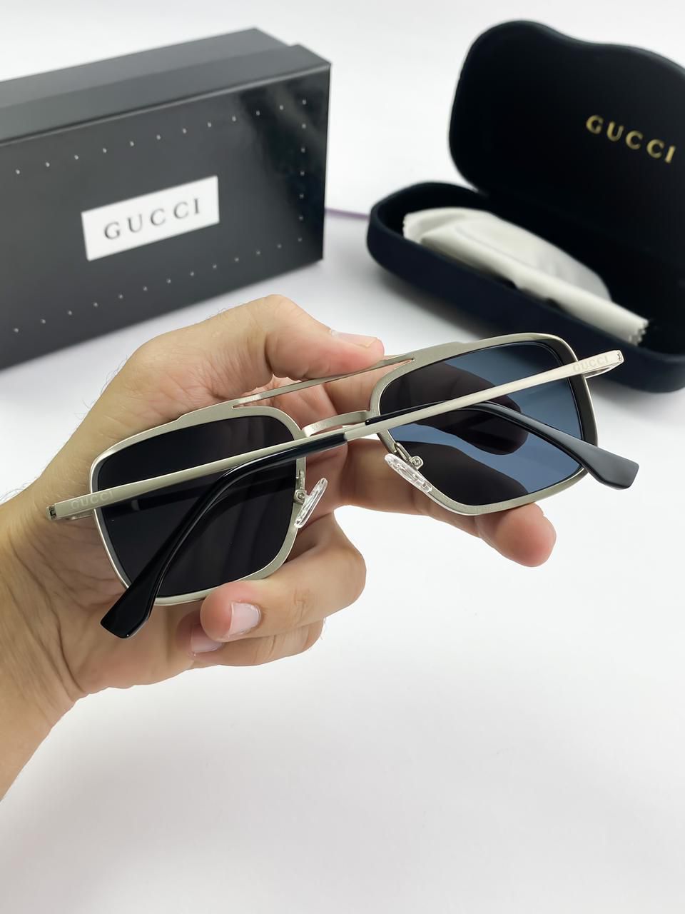 GU  SILVER BLACK