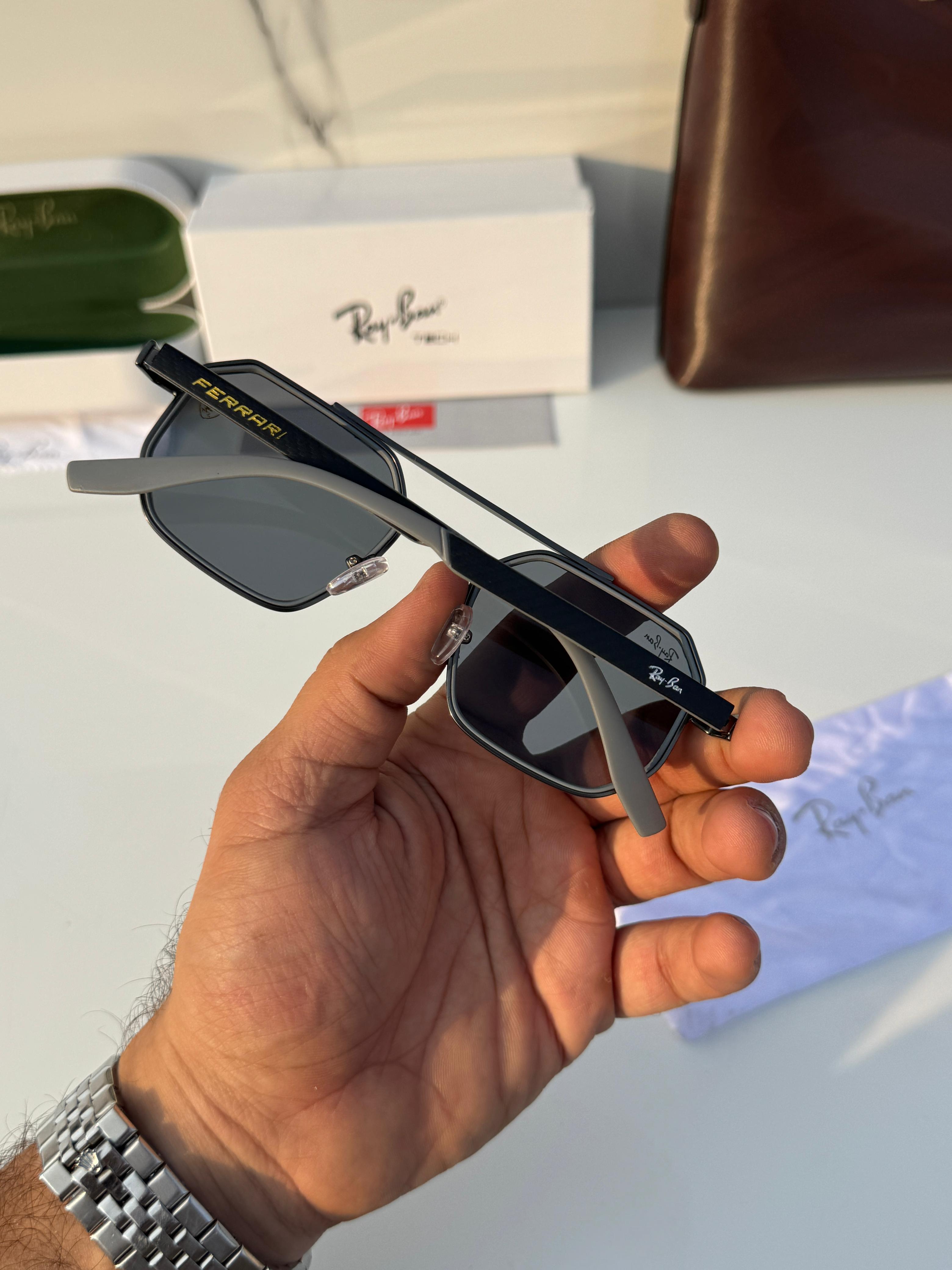 Ray 8820 grey black  A