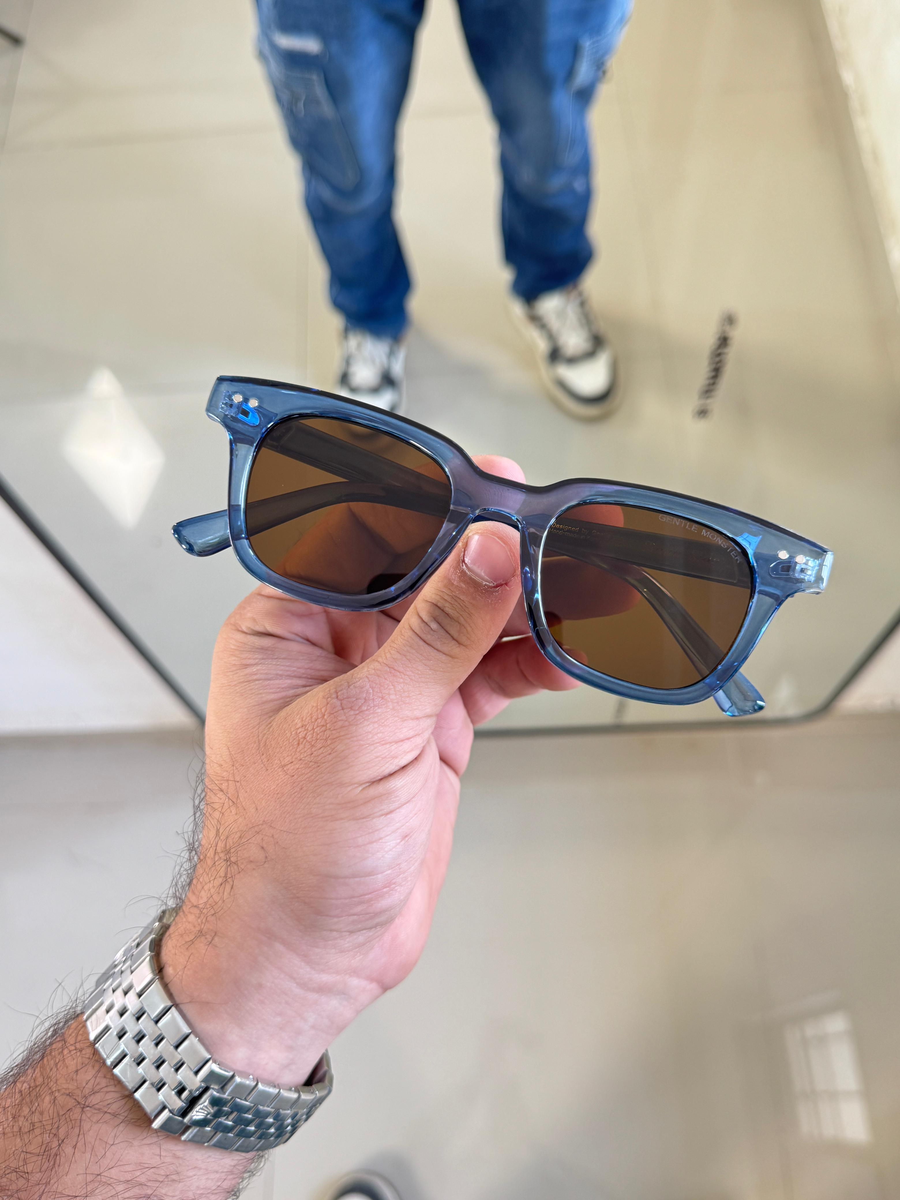 Gen_tle mon_ster 1581 blue A