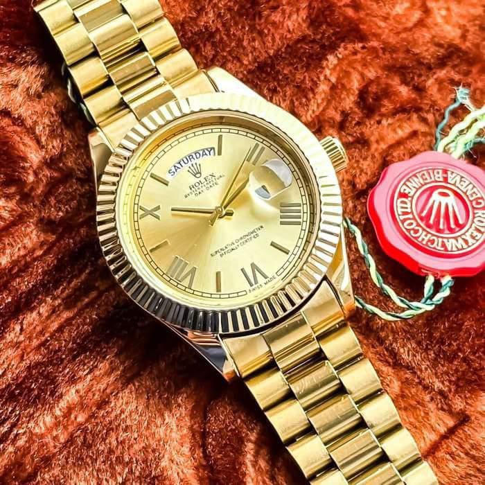 Role_x day date gold